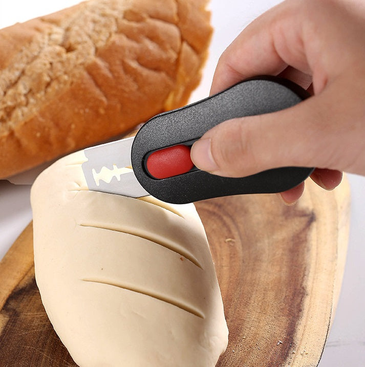 Bread cutting knife